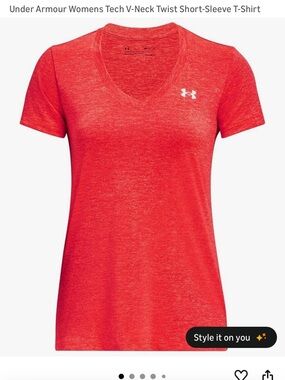 Under Armour Women’s Red V-Neck Twist Short Sleeve Performance Tee